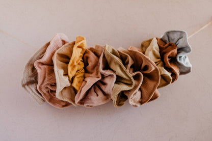 Eloise et moi - Plastic free Plant dyed cotton scrunchies