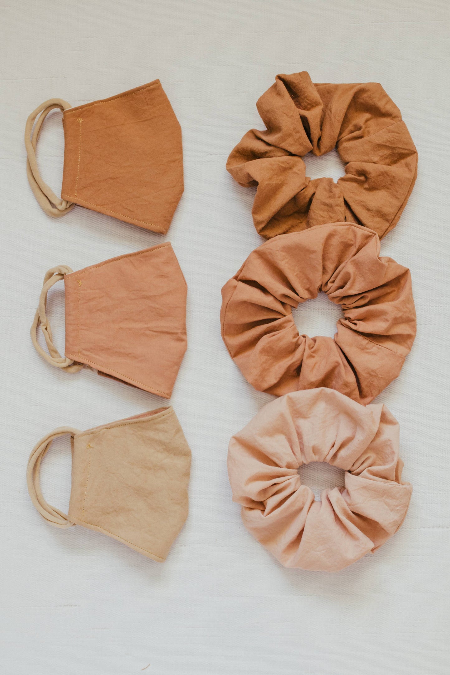 Eloise et moi - Plastic free Plant dyed cotton scrunchies