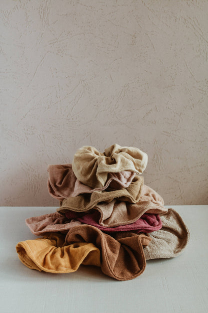 Eloise et moi - Plastic free Plant dyed cotton scrunchies